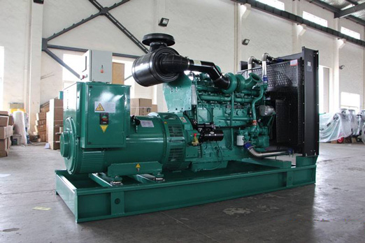 君山320kw康明斯柴油发电车出租组图片 君山320kw康明斯柴油发电车出租组图片